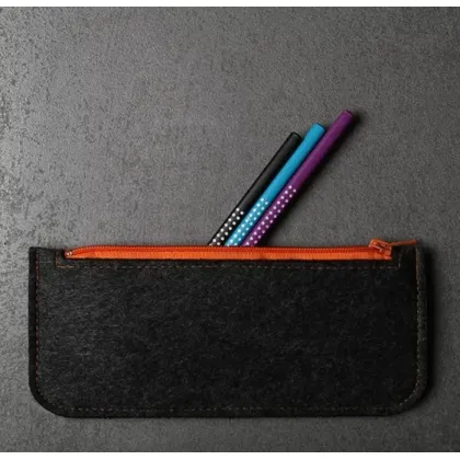 Zdjęcie Średniej wielkośći kosmetyczka lub piórnik dla firm