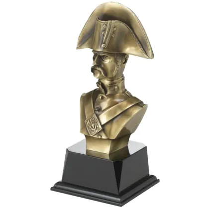 Zdjęcie Mężczyzna w bikornie