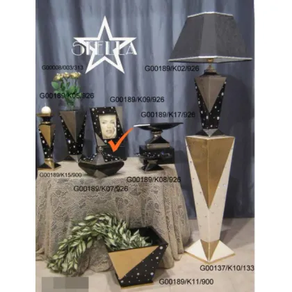 Picture Elegant ceramic box with Swarovski crystals