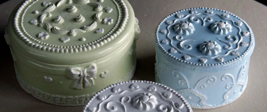 obrazek 4 Unikatowy ceramiczny świecznik w kształcie dzwonka - Virginia Casa