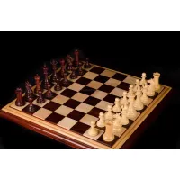 Zdjęcie Skrupulatnie wykonany drewniany komplet szachowy - The Chess Empire
