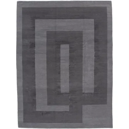 Zdjęcie Ciemny dywan w dwóch odcieniach Warp & Weft