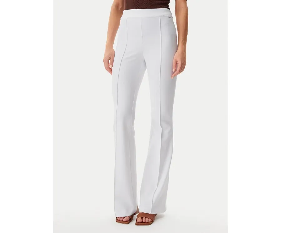 obrazek 1 Guess Spodnie materiałowe W4YB01KCBO2 Biały Slim Fit