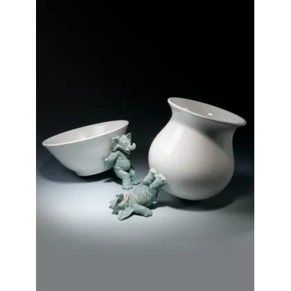 Picture Unconventional ceramic decorations - Bordallo Pinheiro