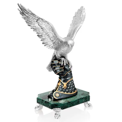 Zdjęcie Statuetka jastrzębia