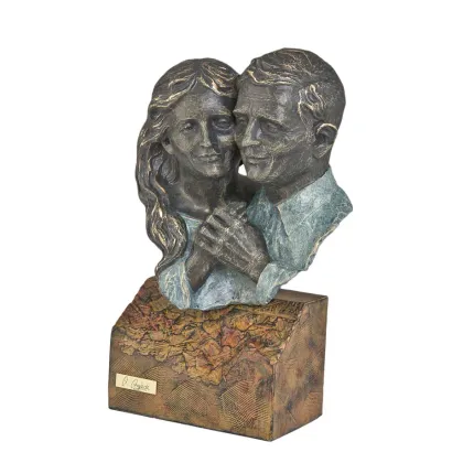 Zdjęcie Niesamowita statuetka dekoracyjna - starsze małżeństwo