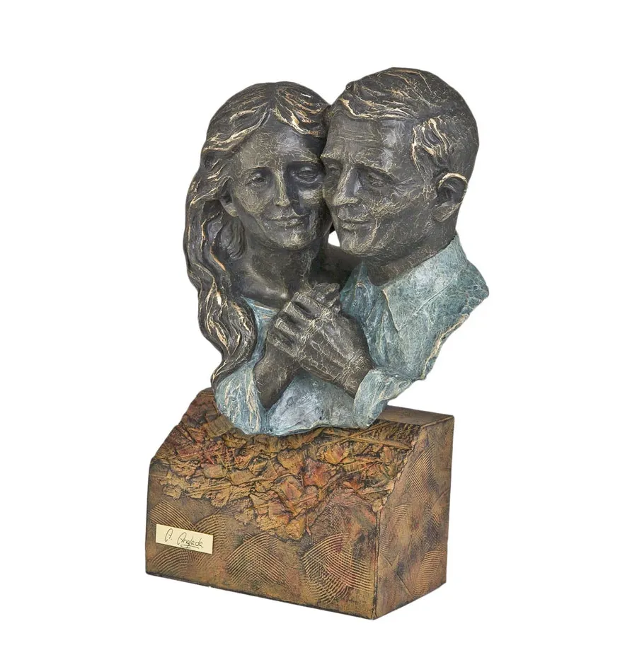 obrazek 1 Niesamowita statuetka dekoracyjna - starsze małżeństwo