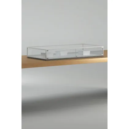 Picture A classic, low display case for a shop counter