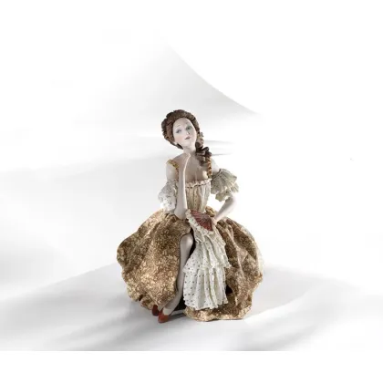 Zdjęcie Porcelanowa figurka damy z Wenecji - Sibania