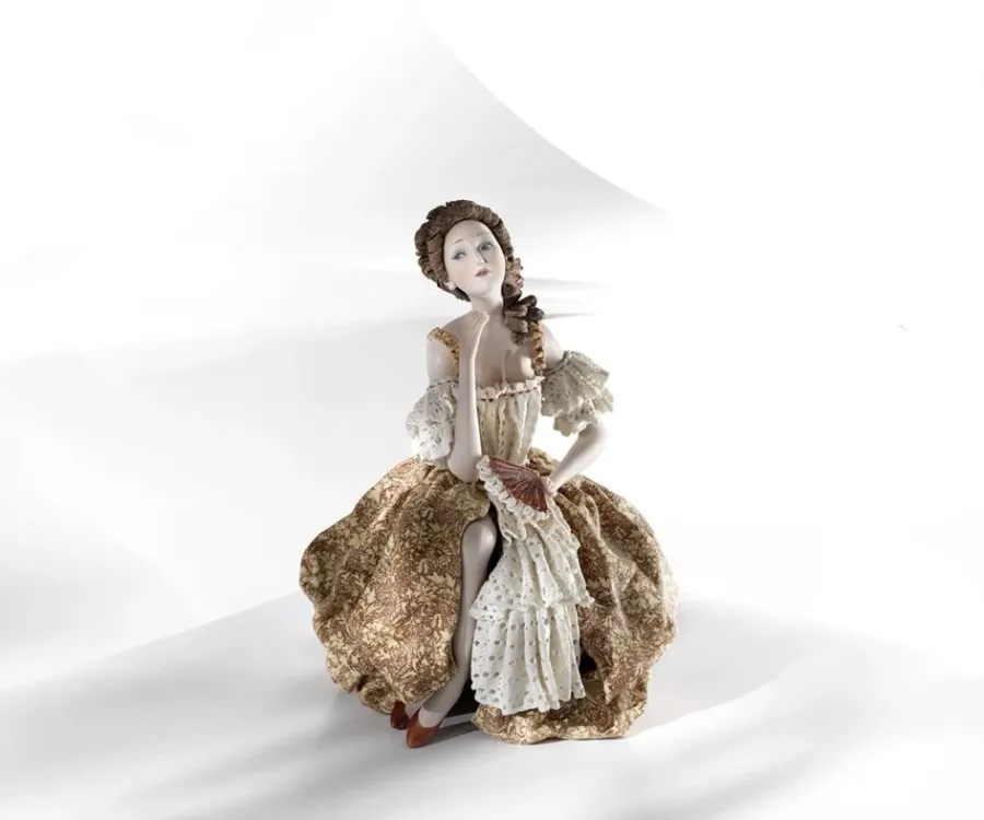 obrazek 1 Porcelanowa figurka damy z Wenecji - Sibania
