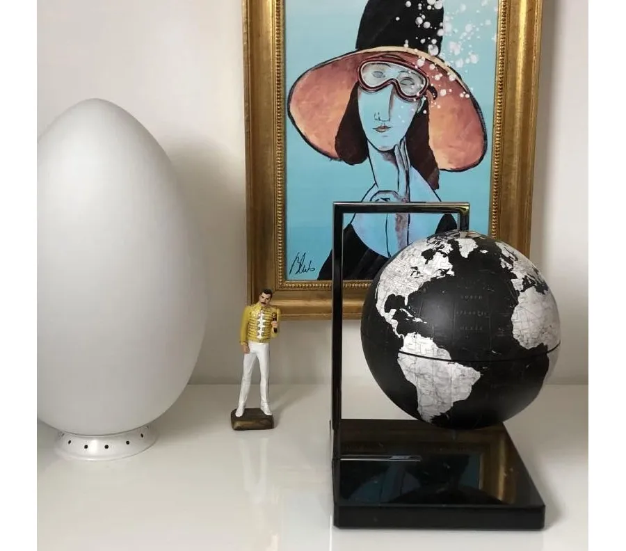 obrazek 4 Designerski globus na biurko z czarną marmurową podstawą - 22 x 22 x h.33 cm