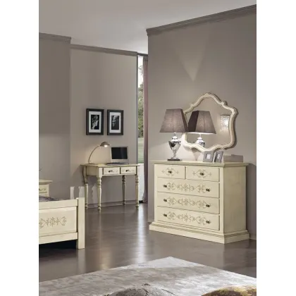 Zdjęcie Komoda z 5 szufladami ozdobiona antycznym wykończeniem w kolorze kości słoniowej i antycznymi zielonymi ornamentami - Zanini