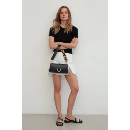 Zdjęcie Estro: Czarna torebka damska na ramię z włoskiej skóry naturalnej