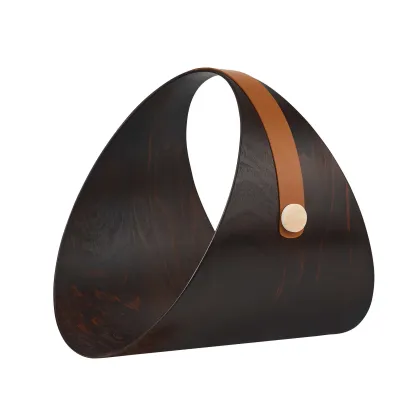 Zdjęcie Niepowtarzalny stojak na drewno do kominka / czasopisma Ø36 cm z drewna wenge i skóry