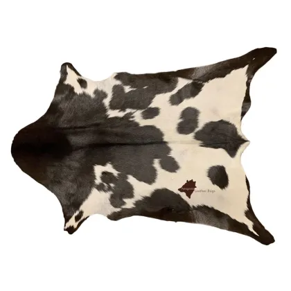 Zdjęcie Elegancki dywan wykonany ze skóry koziej - 92x69 cm