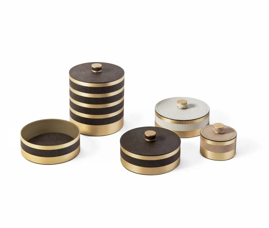 obrazek 3 Praktyczne pudełko na drobiazgi wykonane ze skóry