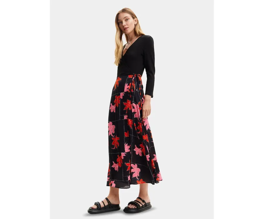 obrazek 1 Desigual Sukienka letnia Memphis 24SWVW37 Czarny Regular Fit