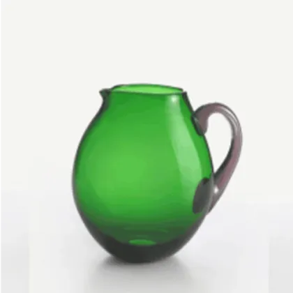 Zdjęcie Atrakcyjny zielony dzbanek ze szkła Murano