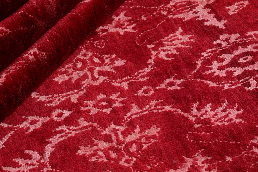 picture 3 Luxurious red exclusive 3D carpet - DAMASK 7086
