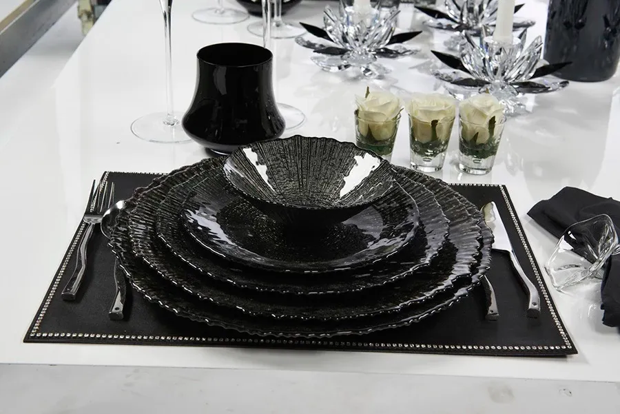 picture 6 Large, elegant plate by VG design made of glass