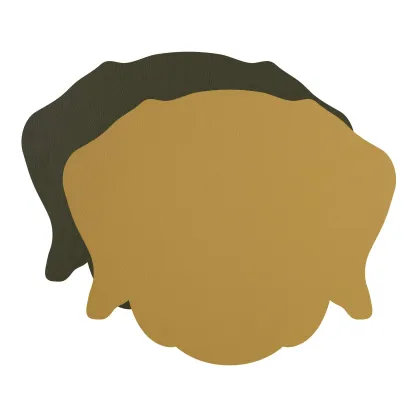 Zdjęcie Oryginalna skórzana podkładka stołowa w kształcie głowy psa wykonana w kolorze musztardowym i oliwkowym