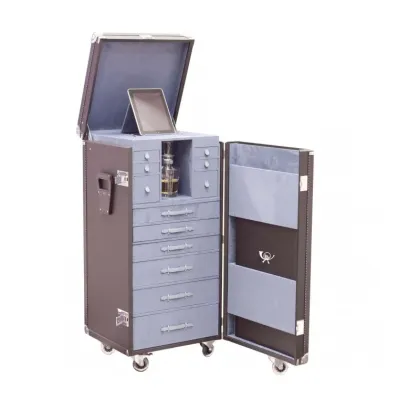 Zdjęcie Niepowtarzalny barek na kółkach - nie tylko do alkoholu