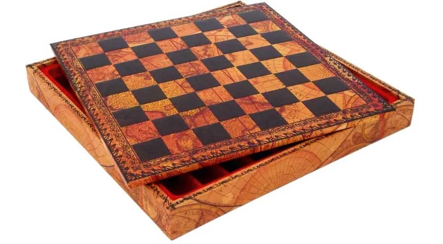 picture 2 Luxurious chess set in cartographic design 82M+221MAP