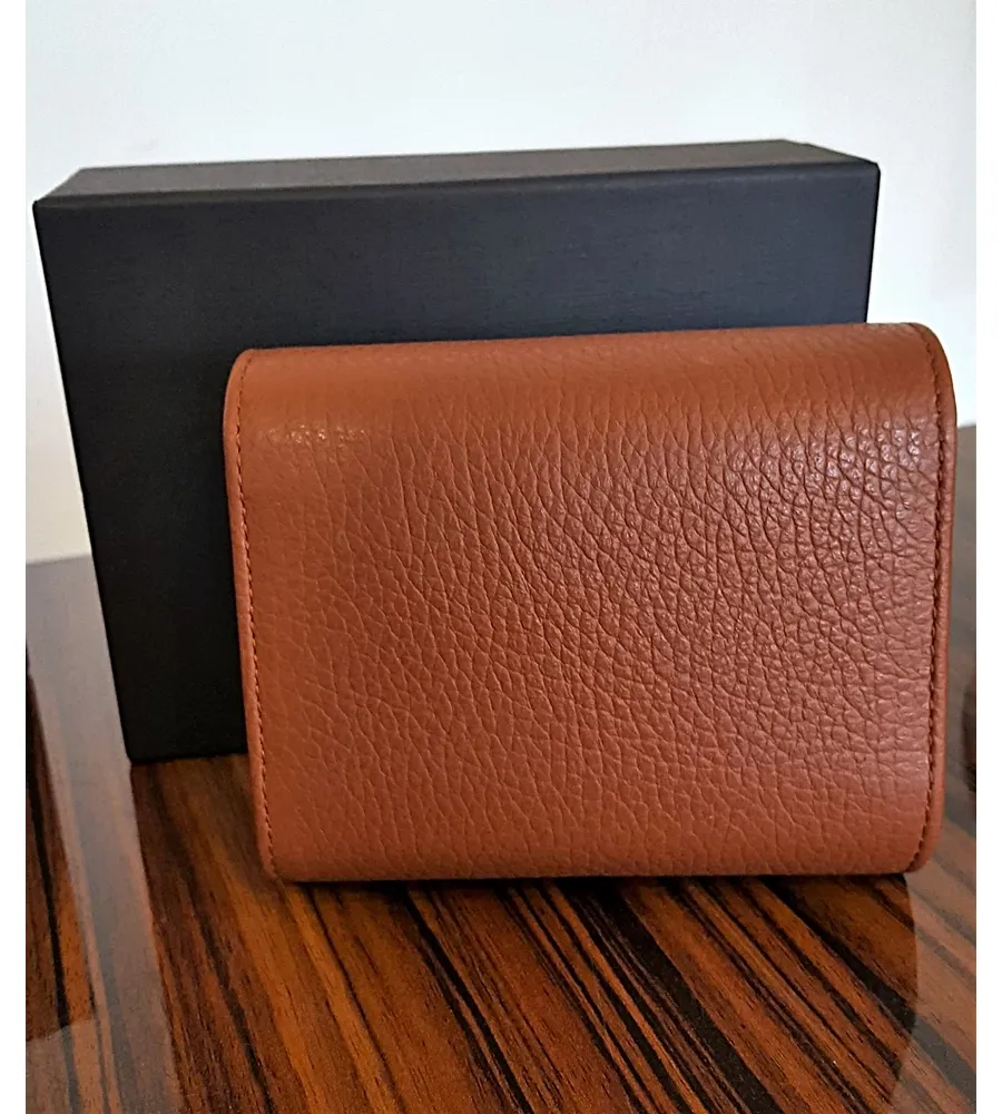 picture 8 Elegant watch case available in various colours
