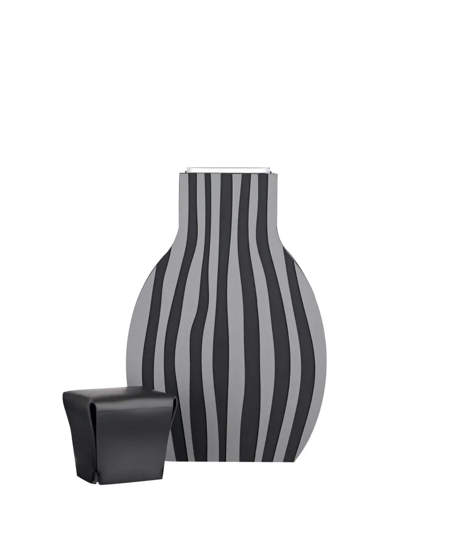 obrazek 4 Wyjątkowy wazon Otto 9x24xH44 cm z czarnej i szarej skóry w pionowe pasy