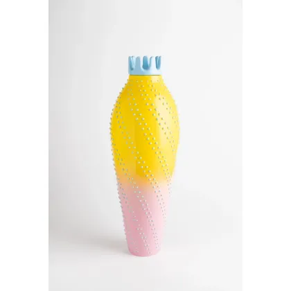 Zdjęcie Genialny włoski wazon - Design Adam Nathaniel Furman