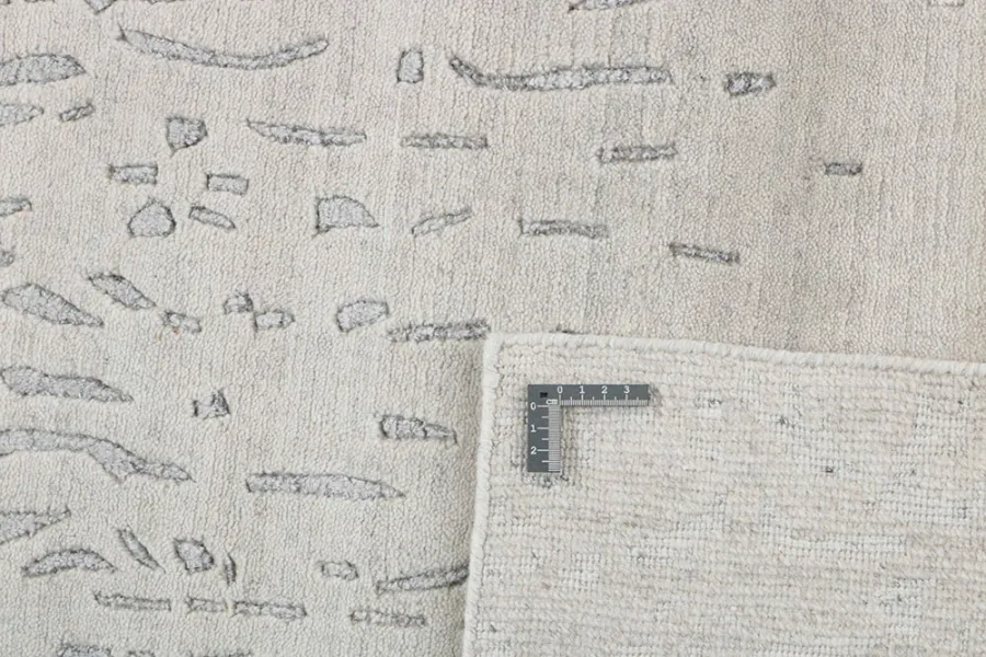 picture 3 Stylish white-gray cut carpet - SHANGRI LA ROCOCO 7030