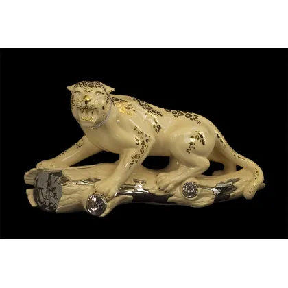 Picture A decorative leopard, perfect for the living room