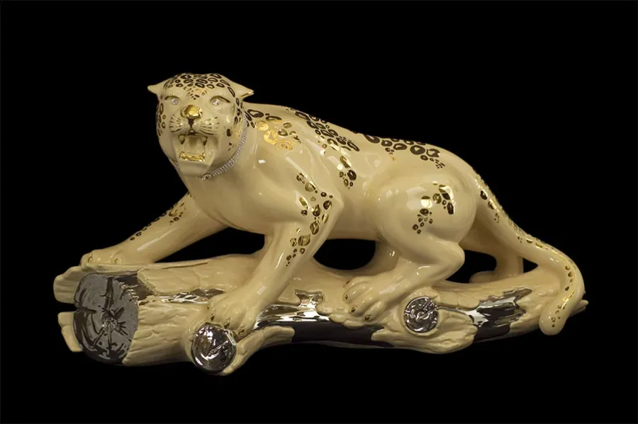 obrazek 1 Ozdobny leopard idealny do salonu