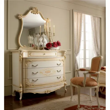 Zdjęcie Luksusowa włoska komoda z lakierowanym wykończeniem do sypialni