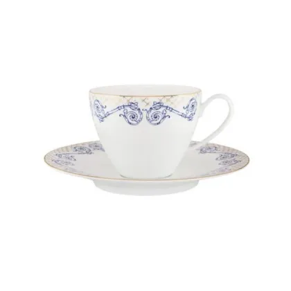 Zdjęcie Stylowa porcelanowa filiżanka do herbaty w komplecie ze spodkiem