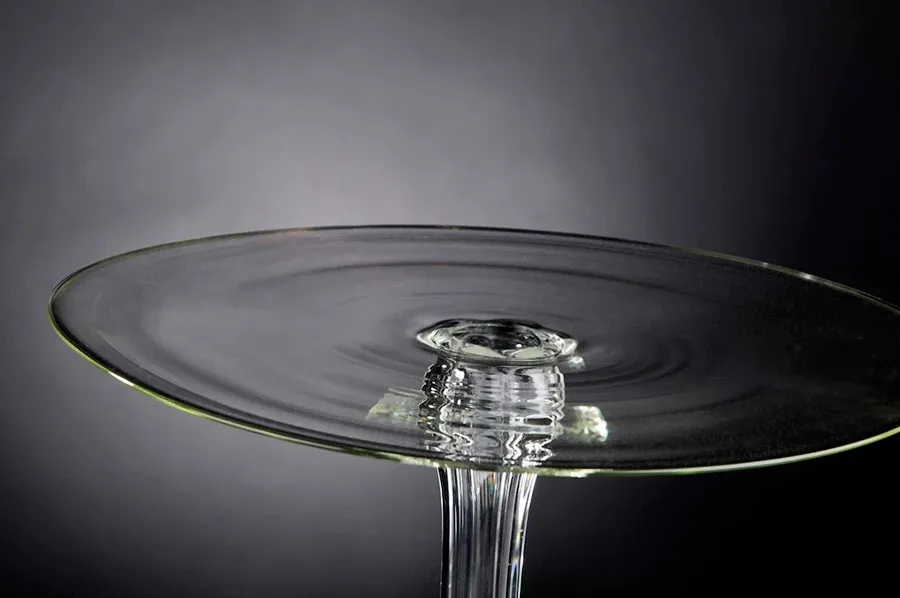 picture 6 Elegant small plateau with lid made of glass by Italian brand VG
