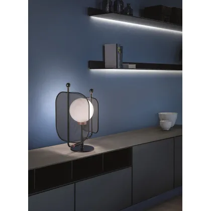 Zdjęcie Ekstrawagancka lampka na biurko