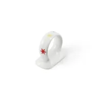Picture Stylish porcelain napkin ring decorated with stars – Leander