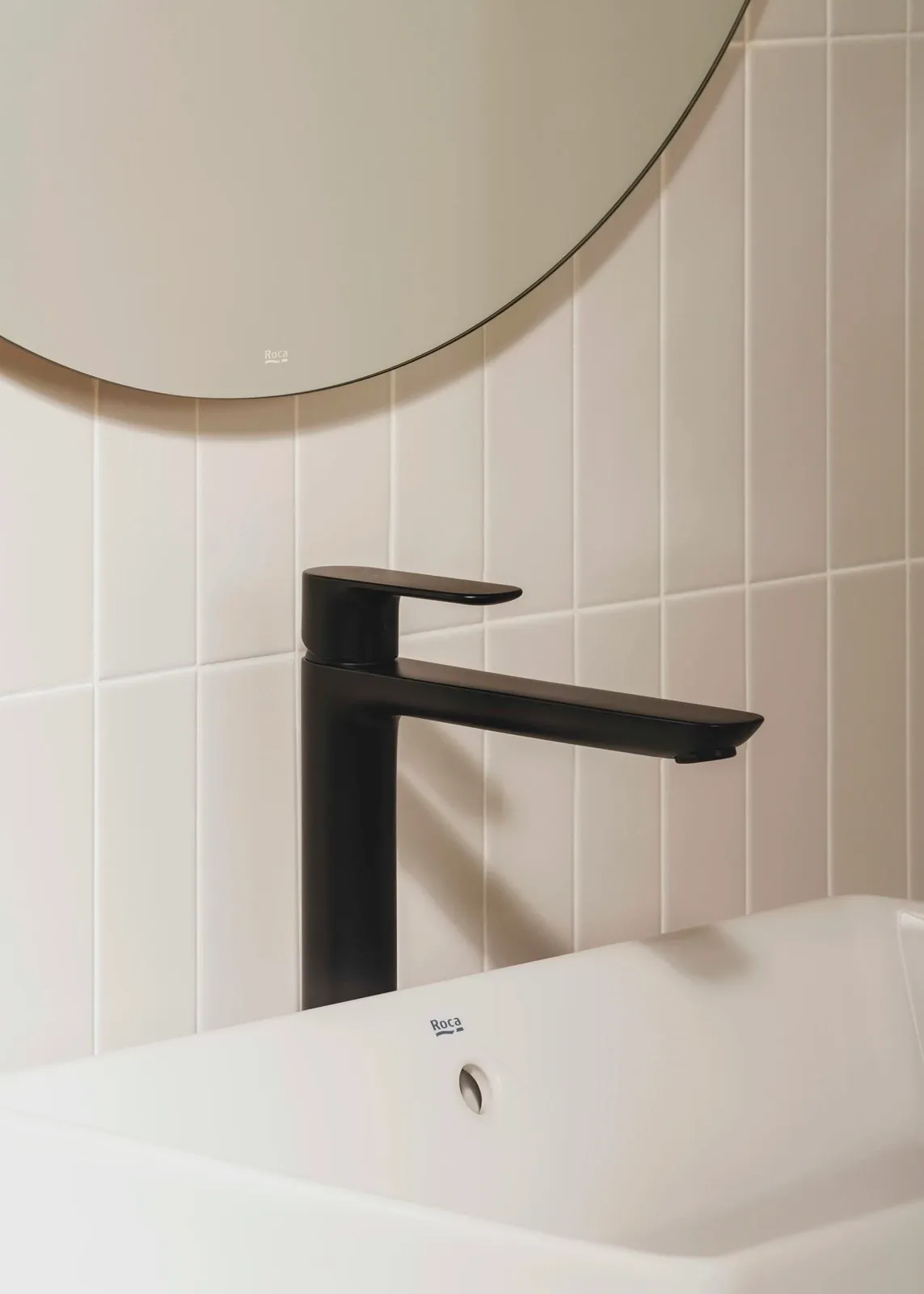 Minimalizm w detalach. Dlaczego baterie łazienkowe o prostych liniach są dziś tak pożądane?