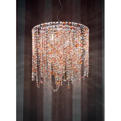 Zdjęcie Idealne oświetlenie do domu w postaci eleganckiego żyrandola