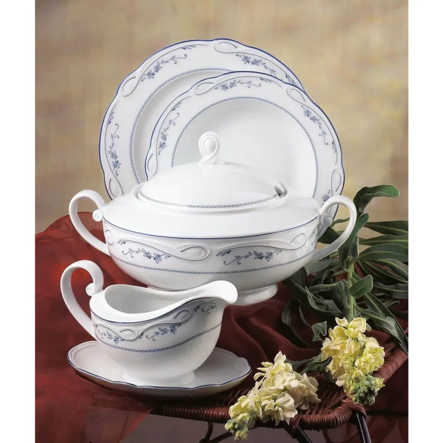 obrazek 3 Piękna porcelanowa filiżanka do herbaty z klasycznym zdobieniem - Seltmann Weiden