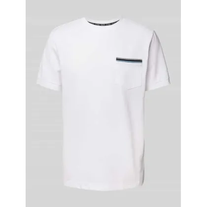 Zdjęcie T-shirt z nakładaną brustaszą