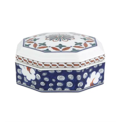 Zdjęcie Mały ośmiokątny porcelanowy pojemnik z geometrycznym motywem roślinnym - Vista Alegre