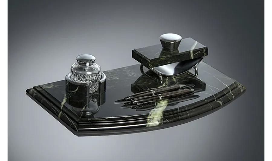 picture 1 Elegant organizer for the office