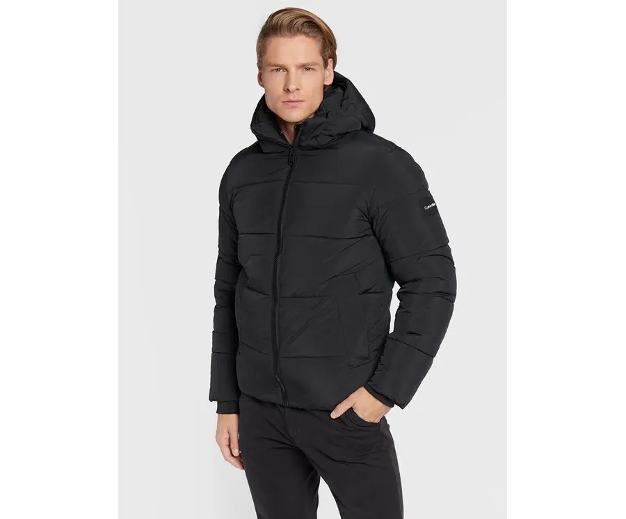 obrazek 1 Calvin Klein Kurtka zimowa K10K110336 Czarny Regular Fit