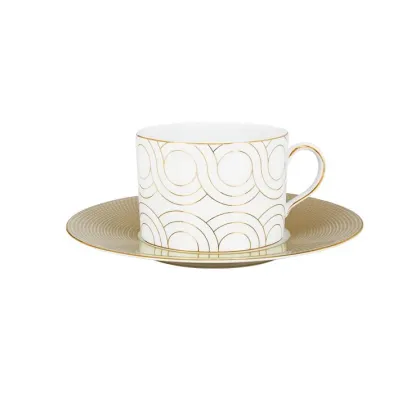 Zdjęcie Luksusowa filiżanka do herbaty ze spodkiem Infinity