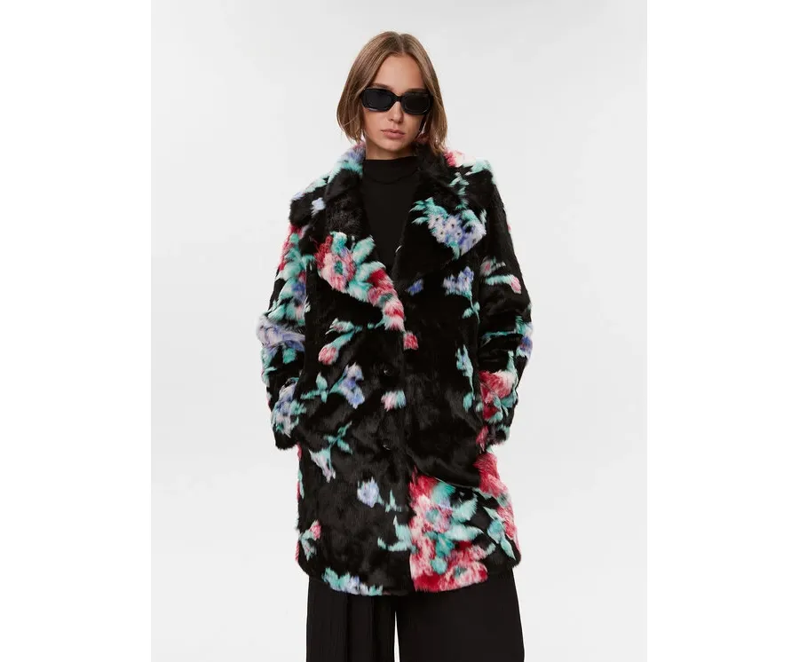 obrazek 1 Guess Futro Magda W2BL71 WF1K0 Czarny Regular Fit