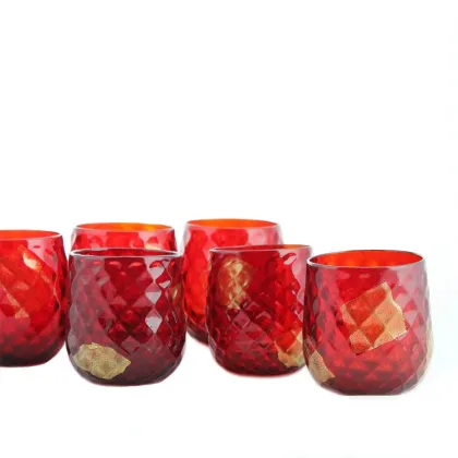 Zdjęcie Zestaw 6 czerwonych szklaneczek Doge ze złotymi zdobieniami