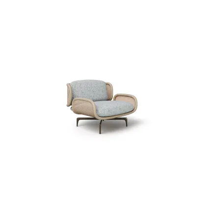 Zdjęcie Designerski włoski fotel do salonu