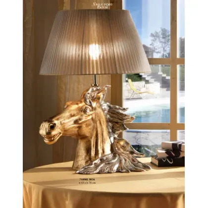 Picture A unique lamp with a horse's head - Valle d'oro Patchi